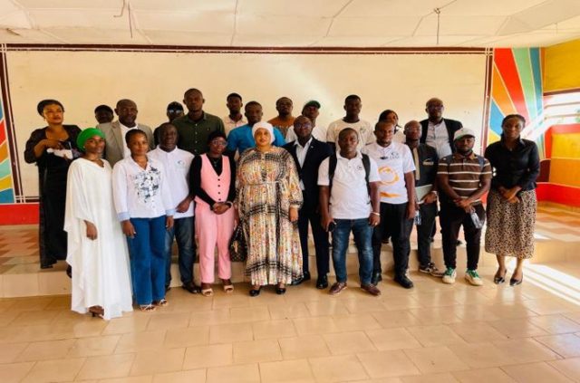 Photo 6 : Ateliers de sensibilisation régionale de la CNAM 2026 sur la protection des données à cara