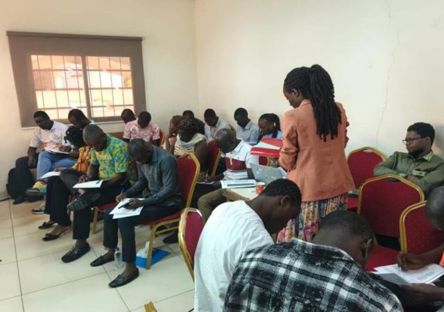 Photo 7 : Ateliers de sensibilisation régionale de la CNAM 2026 sur la protection des données à cara