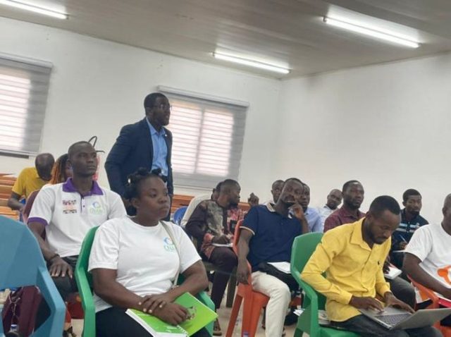 Photo 12 : Ateliers de sensibilisation régionale de la CNAM 2026 sur la protection des données à cara