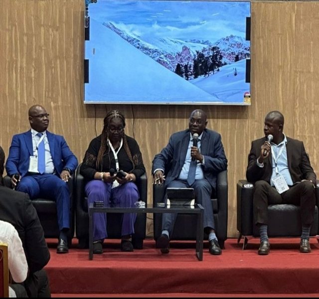Photo 2 : Journées de la cybersécurité 2024 (ARTCI DAYS) : le Cabinet modère le panel sur l'inclusio