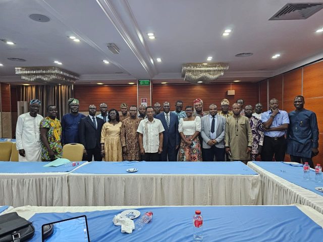 Photo 2 : Gouvernance du numérique au Bénin : un séminaire de l'APF pour les députés sur le Code du 
